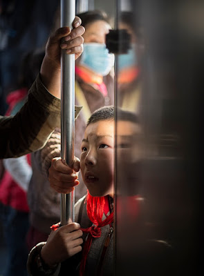 27 необычайно искренних стрит-фотографий Чжан Цзя Ву