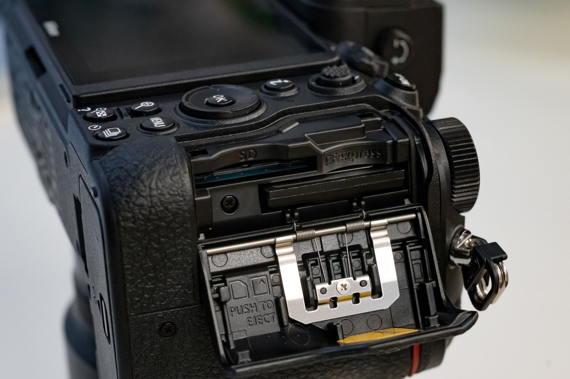 Nikon Z6 II - первое знакомство. Что вы хотите узнать о новинке?