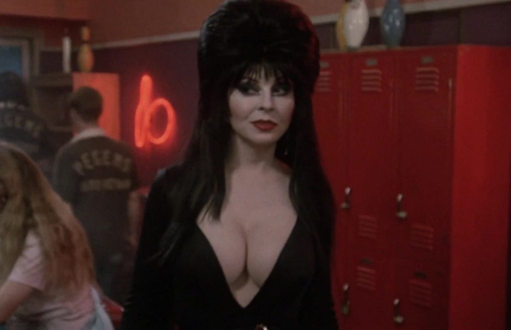 голая Кассандра Петерсон