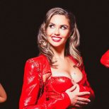 Агата Муцениеце голая