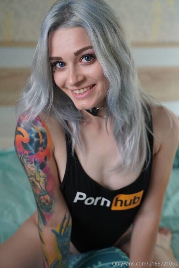 Belleniko голые фото