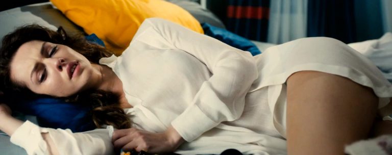 Лянка Грыу сиськи