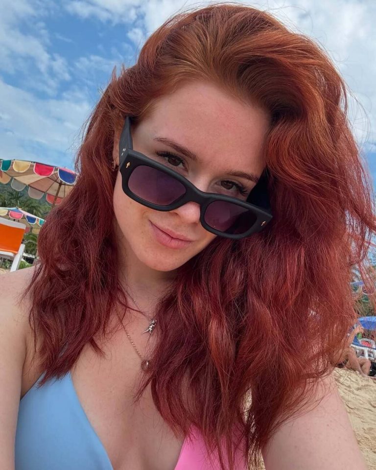 Настя Рыжик голые фото