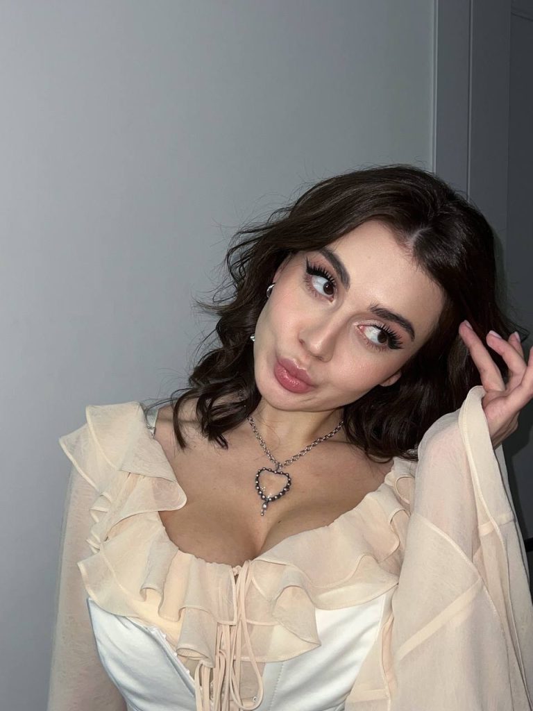 Сабина Хайрова сиськи