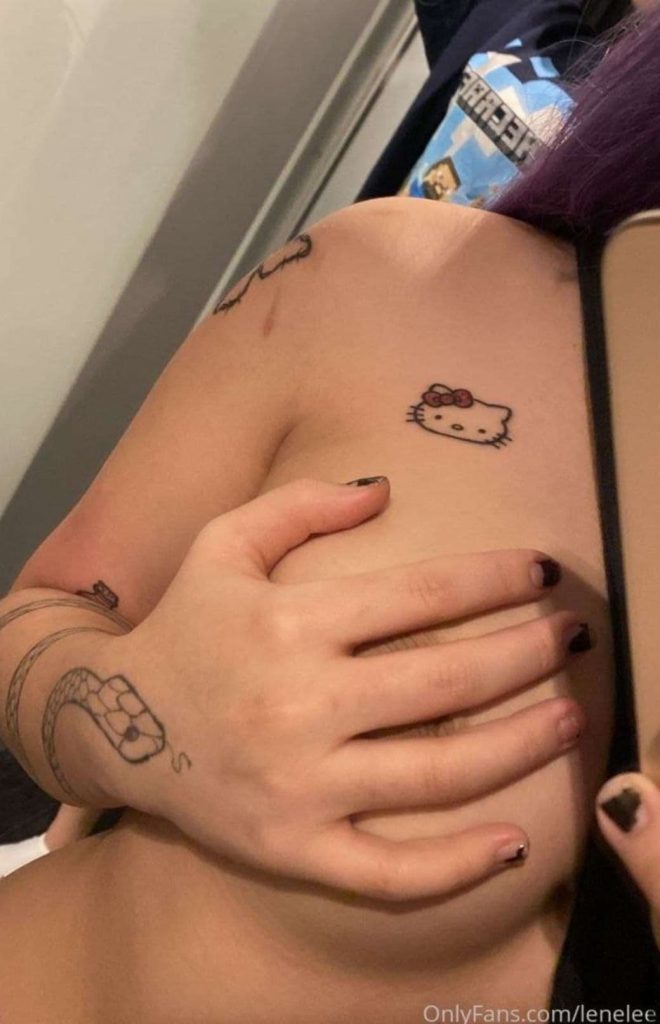 Arlene Lee грудь