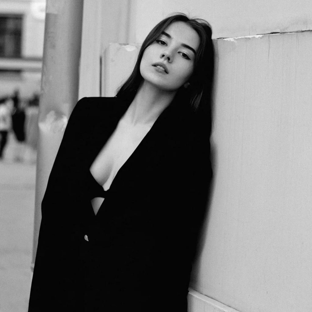 сорокина без одежды