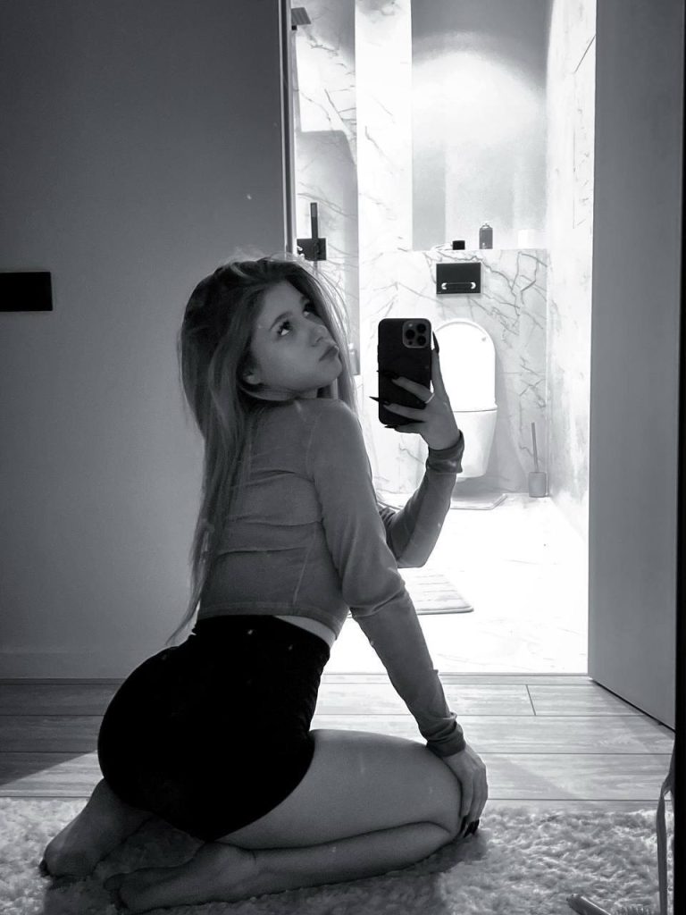 Валерия Симонова блогер сливы