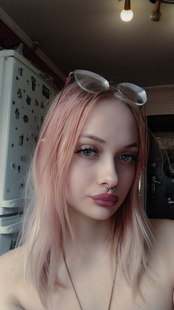 Orel Mamilift голая