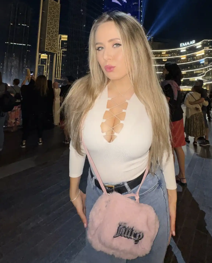 Настя Луч голая