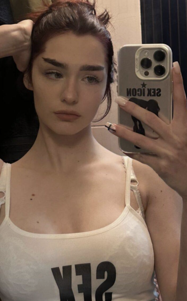 Лил Фридж голая 